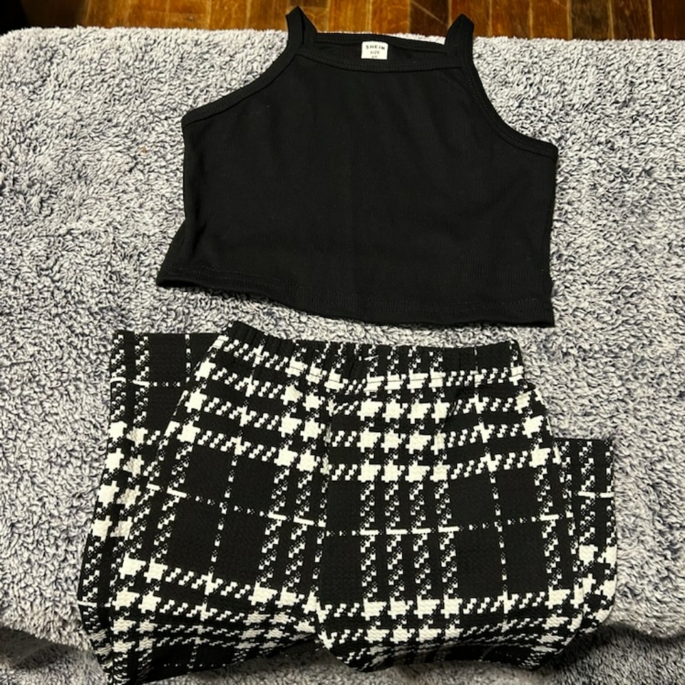 Shein 2 piece little girls top and pants